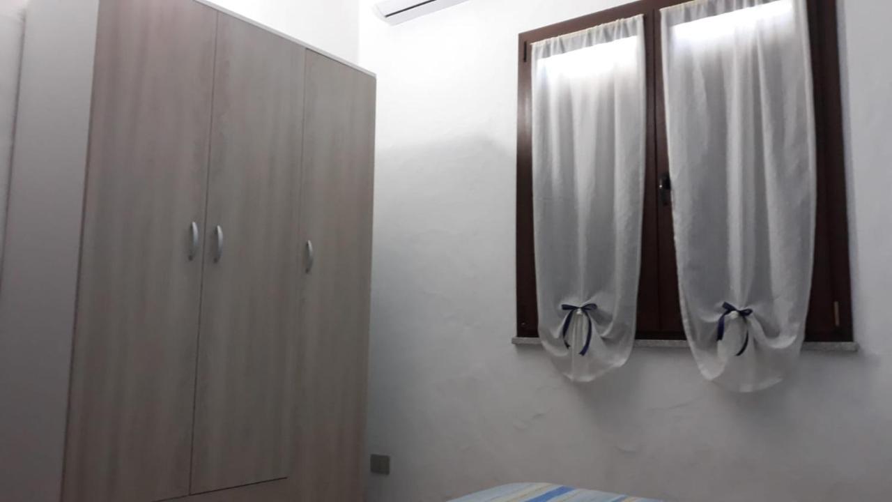 Appartamento vista mare Calasetta Esterno foto